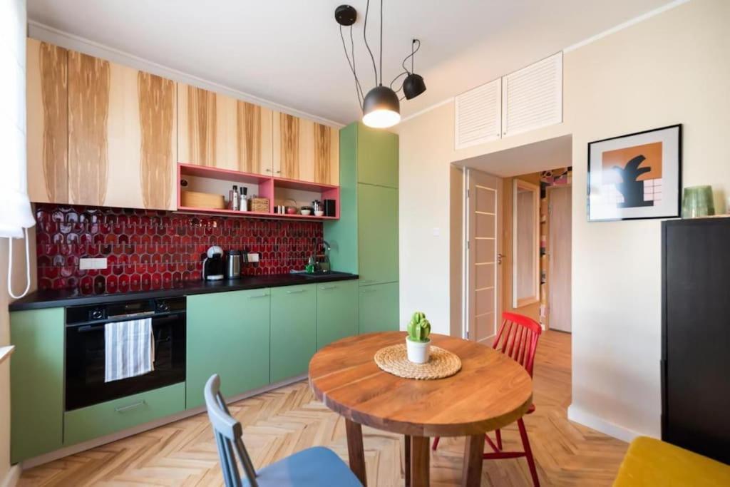 Eclectic City Apartment Near Old Town Warsawa Bagian luar foto